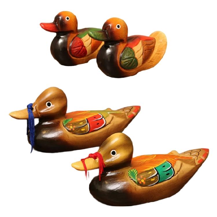 Set of 2 Wooden Mandarin Duck Couple Sculptures Decorative Animal Figurines For Engagement Gift And Table Shelf Display