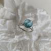 Серебряное кольцо с фианитами, вес изделия 3,65 гр (60002220)