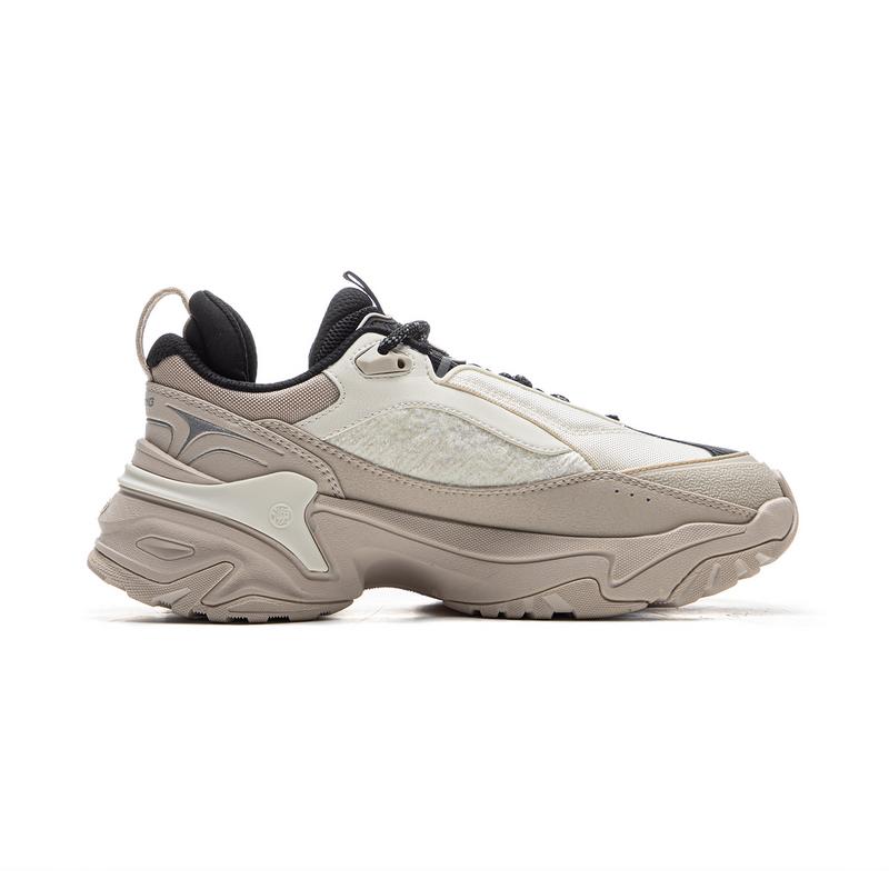 Li Ning CF Suo Qian Xing Ce 3 Mode Vielseitig Rutschfest Abriebfest Low-Top Dad Schuhe Damen Sneaker Grau Weiß AHCU038-1