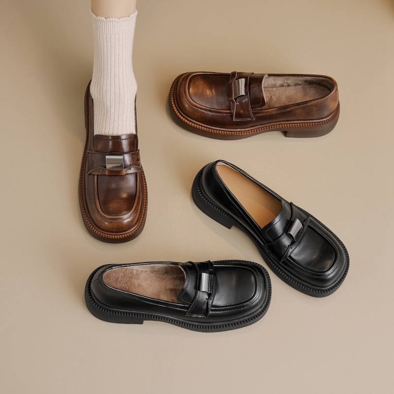 Krazing Pot Piele de vaca Varf rotund Fund gros Pantofi de primavara Brogues Inchideri metalice Platforme Femei Pompi