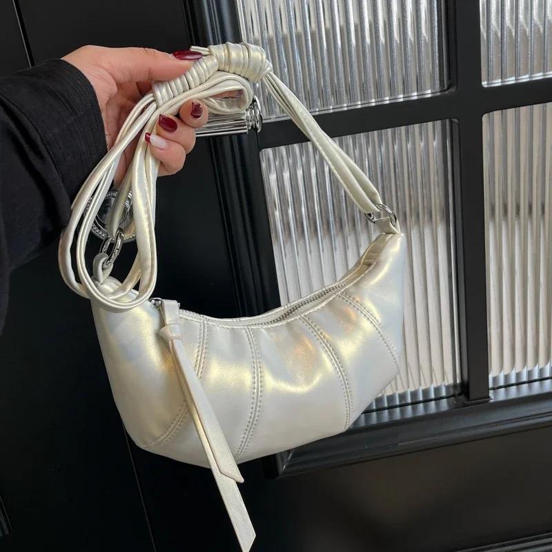 Horn Shape PU Shoulder Bags Simple Versatile Zipper Super Cool Exquisite Half Moon Women's Crossbody Bags Fashion New Style