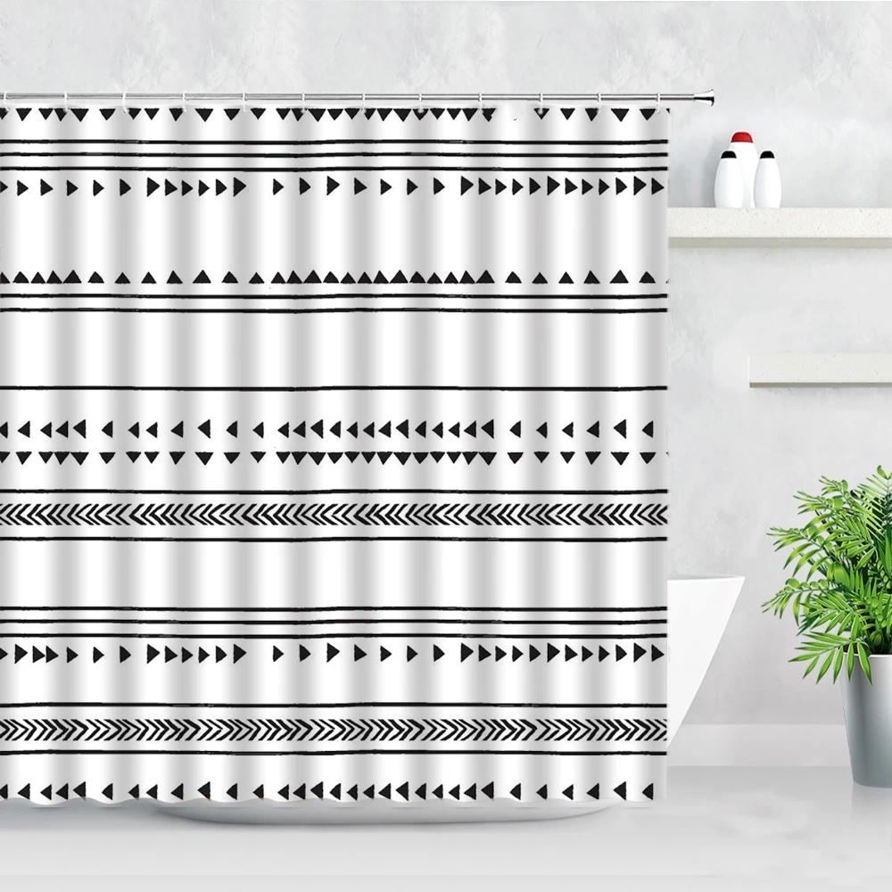 Elegant Red & Black Damask Print Waterproof Shower Curtain - Stylish, Durable & Easy-Care Choice for Classic Bathroom Décor