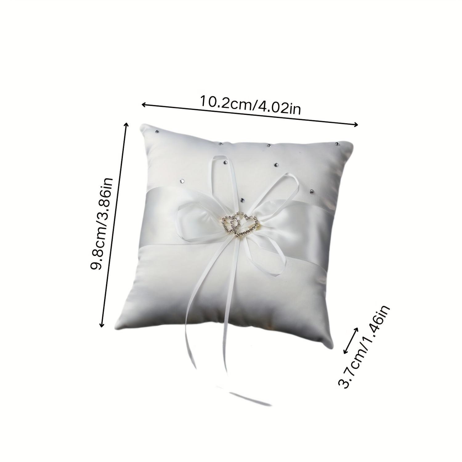 

1 шт. Подушка для обручальных колец в европейском стиле, простая белая квадратная, с бантом в виде двойного сердца, подходит для подвешивания колец. белый