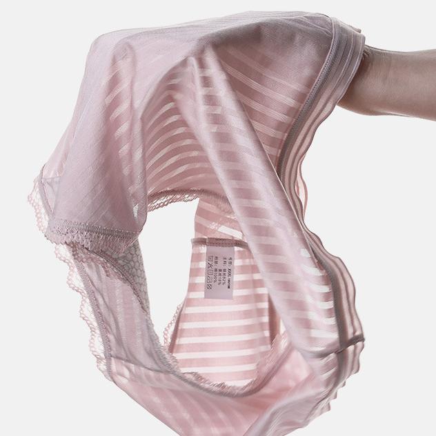 Ledové hedvábné spodní prádlo Dámské kalhotky velké velikosti Pas Antibakteriální rozkrok Ultratenké prodyšné trojúhelníkové kalhotky