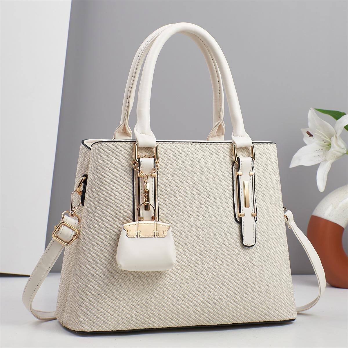 Latest Macaron Splicing Bag Highvalue Simple and Atmospheric Shoulder Purse Multipurpose Large Capacity Shoulder Crossbag Bag .