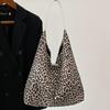 2025 Autumn New High-value Leopard Print Tote Bag, Foreign Style Fashion and Leisure Female Student Simple Bag Female