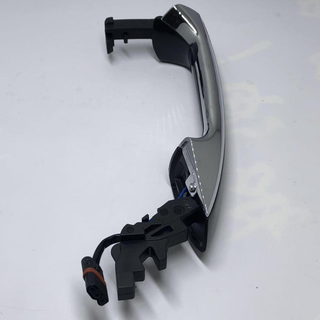 Mercedes-Benz W218 W222 CLA250 Door Handle (Part 2047601370) Car Accessory