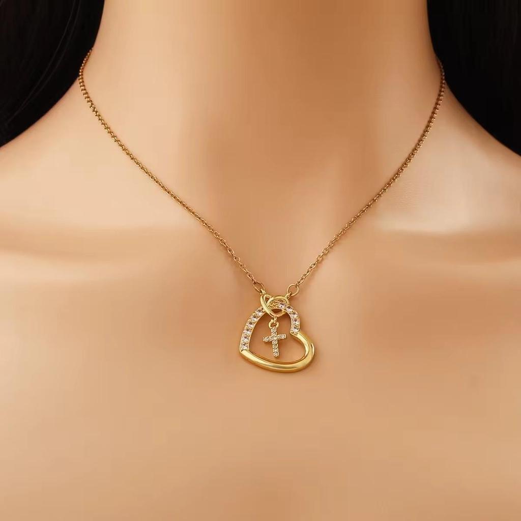Elegant Heart-Shaped Zirconia Cross Titanium Steel Necklace for Women - Fashionable and Versatile Clavicle Chain