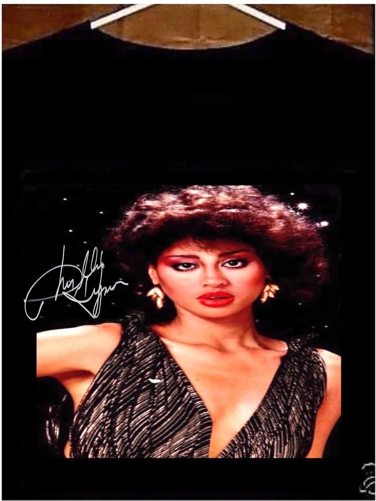 Phyllis Hyman Signature Black Unisex Cotton CG1017 Unisex T-Shirt M 2000₽