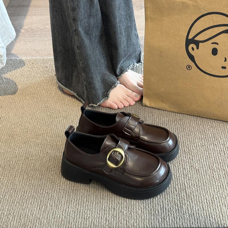 

Женские лоферы на платформе 2025 новая осень и зима британский стиль маленькие кожаные туфли универсальные коричневые одинарные туфли одна педаль женская обувь 40 светло-коричневого