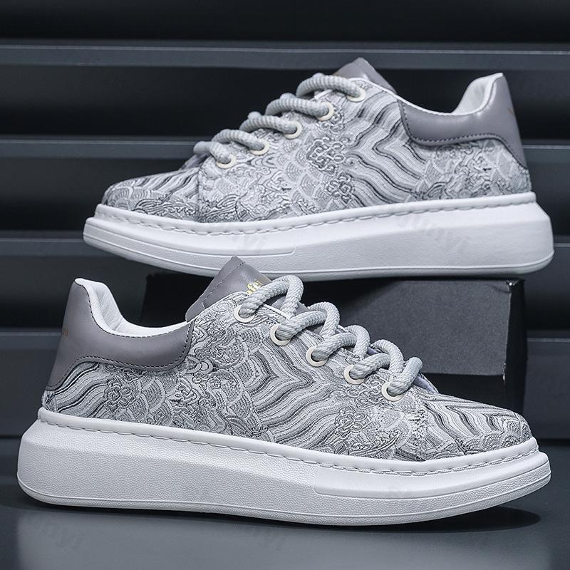 Fashion Men's Totem Print Designed Fashion Trend Casual Shoes 2025 Spring New Thick Soled Comfortable Breathable Sports Chunky sneakers