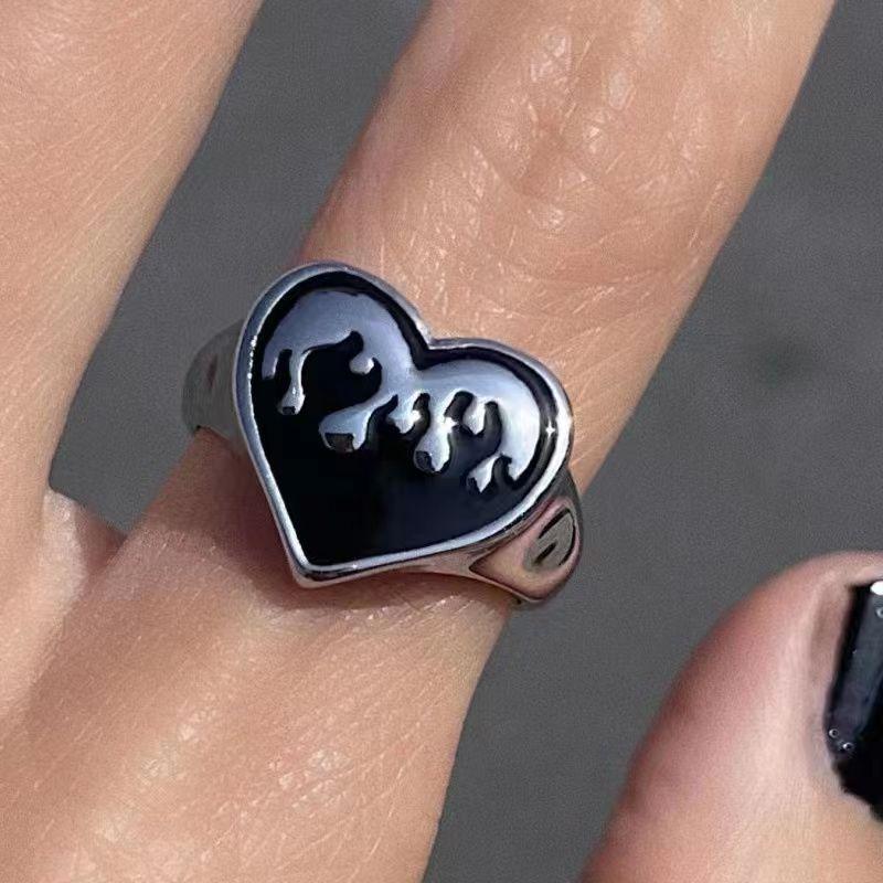 

2025 Trendy Retro Heart-shaped Ring Open Hip Hop Fashion Ring one size(US size 6-13)