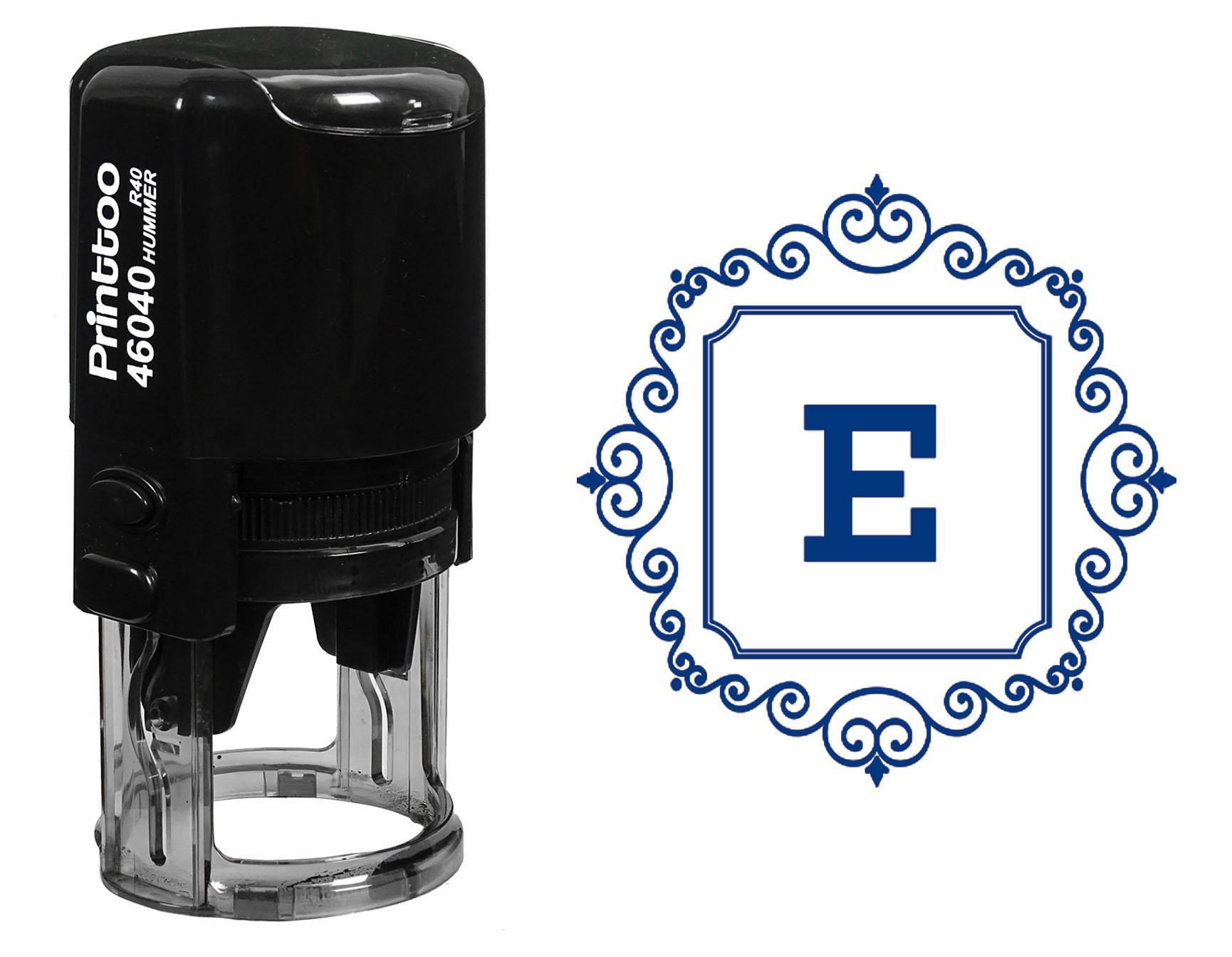 

Printtoo Квадратна рамка з вихорами Літера Е Монограма Ініціал Офісне канцелярське приладдя Самонабірний R-40 Гумовий 30 mm Diameter (Approx) синій