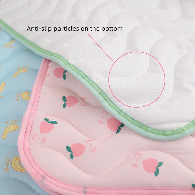 Summer Dog Cooling Mat Breathable Pet Dog Bed Blanket Ice Silk Pad Sofa Kennel for Small Medium Dogs Cats Dog Car Seat Cushion