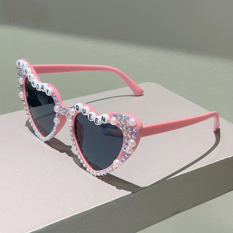 Lunettes de Soleil en Forme de Cœur Femmes Élégantes Cadeau d'Anniversaire Nuances avec Strass et Perles Design Tendance Lunettes de Soleil Faites Main