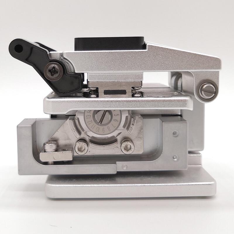 LiLian iT-9130 Fiber Optic Cleaver