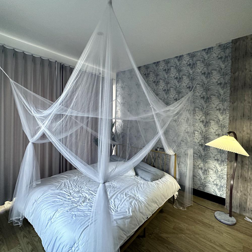 2-Meter Encrypted Four-Door Square Mosquito Net with Hooks - Simple Inn Style