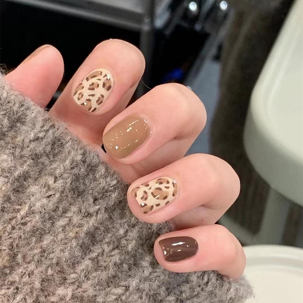 C416 Leopard Print Color Block Press-On Nails - Removable Manicure Set for Autumn/Winter Brown False Nails