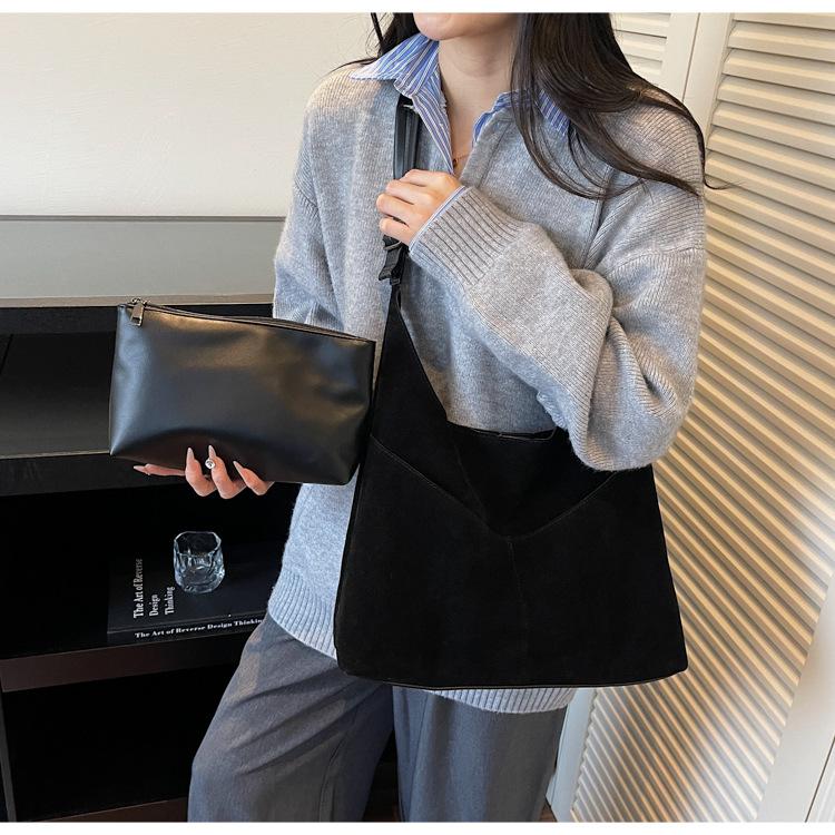 Autumn and Winter Large-capacity Tote Bag Women's Retro Messenger Bag Versatile Single Shoulder Diagonal Span Child and Mother Bag