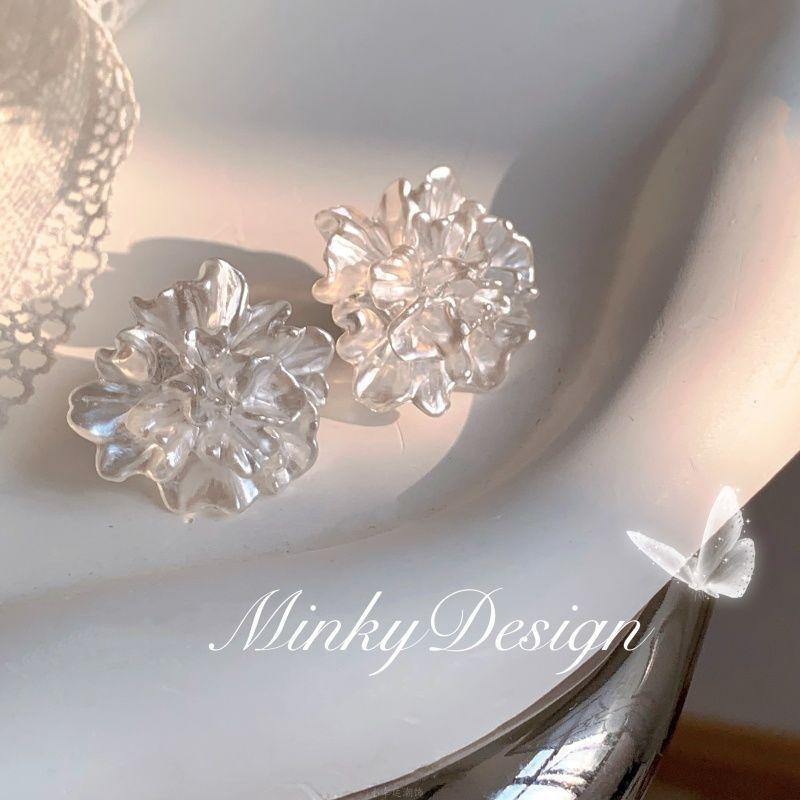 

Серьги-цветы из смолы простые легкие роскошные серьги с высококлассным темпераментом универсальные атмосферные нишевые серьги