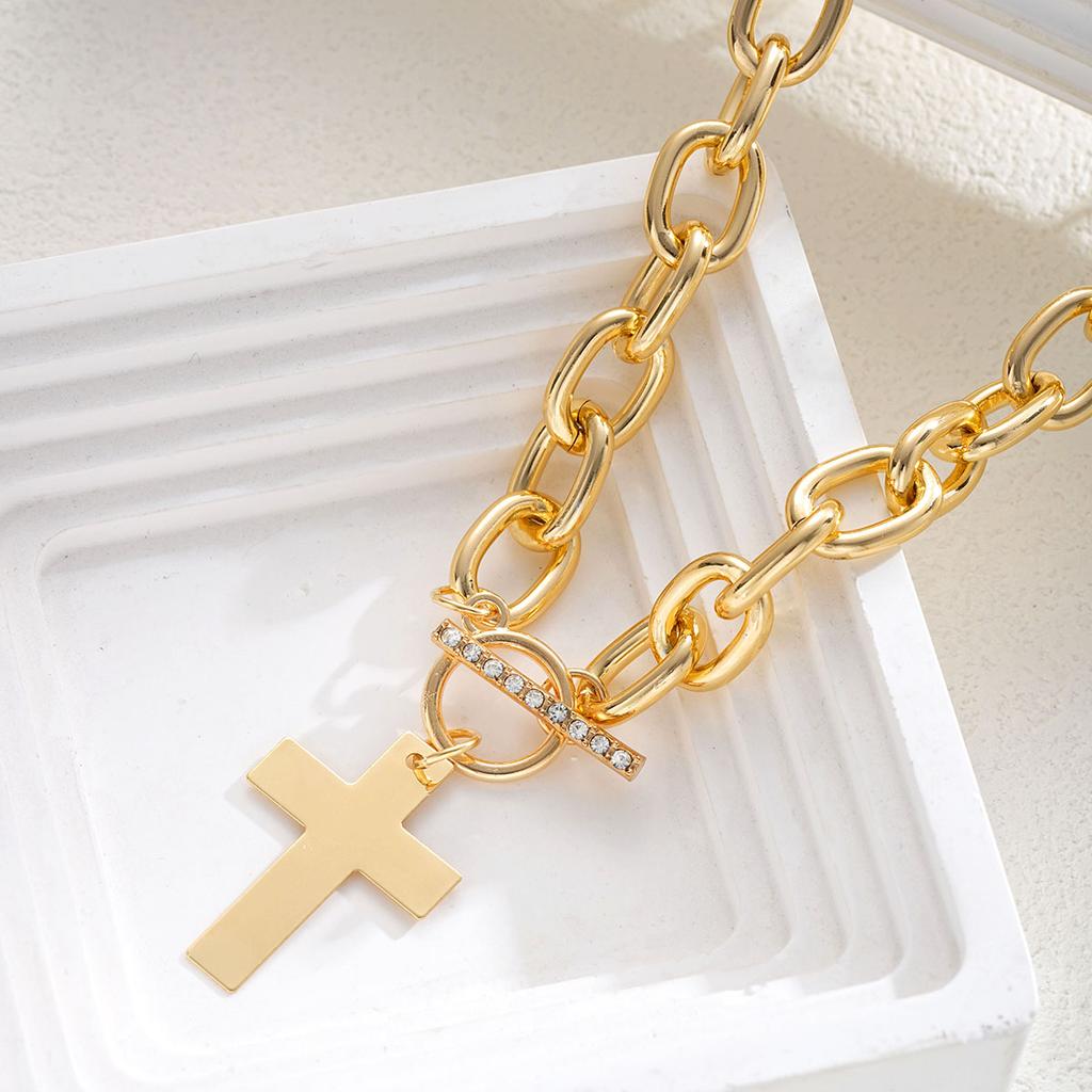Fashion Cross Pendant Zircon OT Buckle Necklace for Women Vintage Exquisite Gold Color Minimalist Necklace Punk Jewelry Gift New