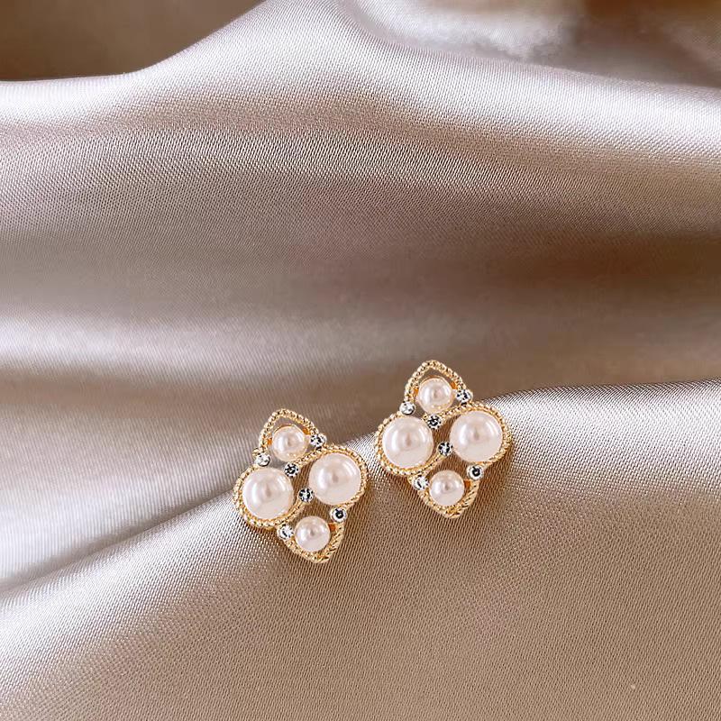 Exquisite Diamond Four-Leaf Clover Earrings for Women - 2025 High-End Stud Jewelry