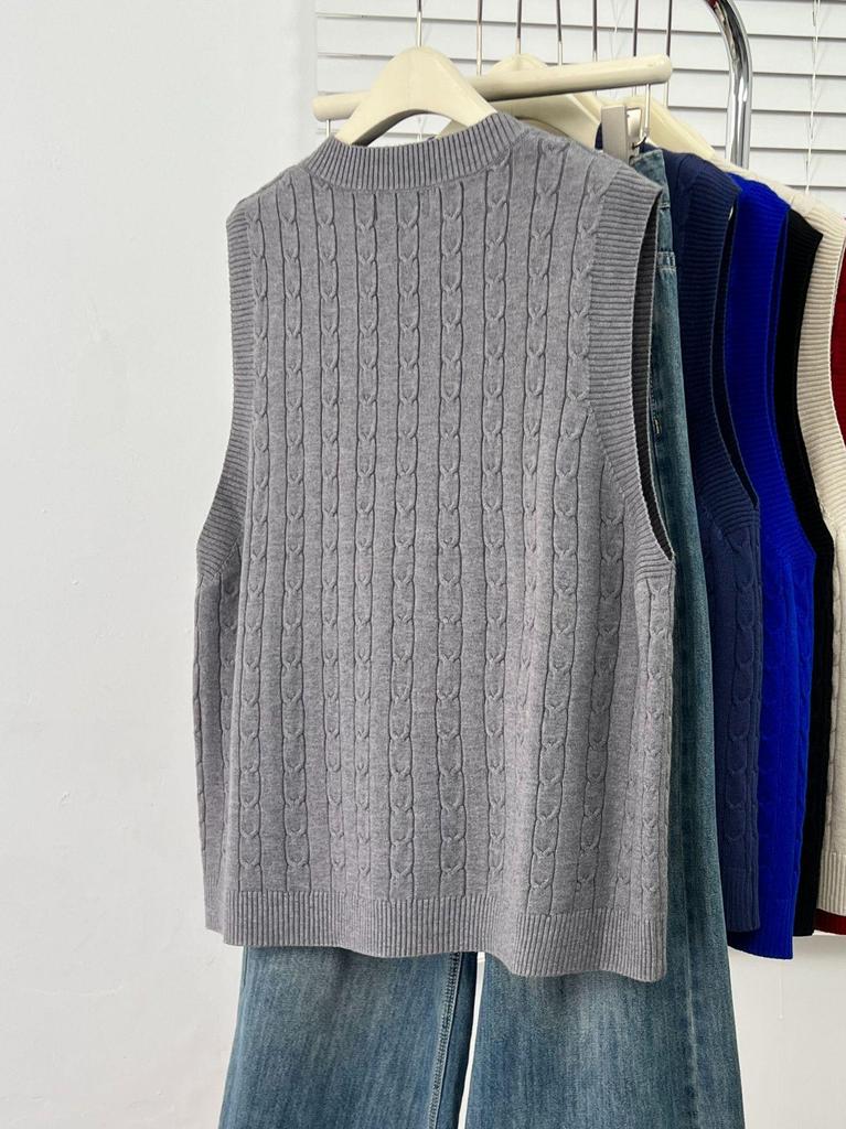 Plus Size Women's Solid V-neck Knit Vest for Spring/Autumn 2026 - Versatile Cardigan Outerwear