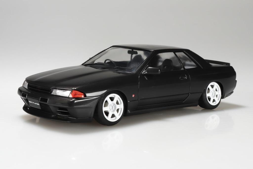 Aoshima Bunka Kyozai The Tuned Car 104 Skyline Air Suspension Custom Scale and Rubber Plastic Model Kit (AOSHIMA) No. GT-R '89 (Nissan) 1/24 PS, ABS,