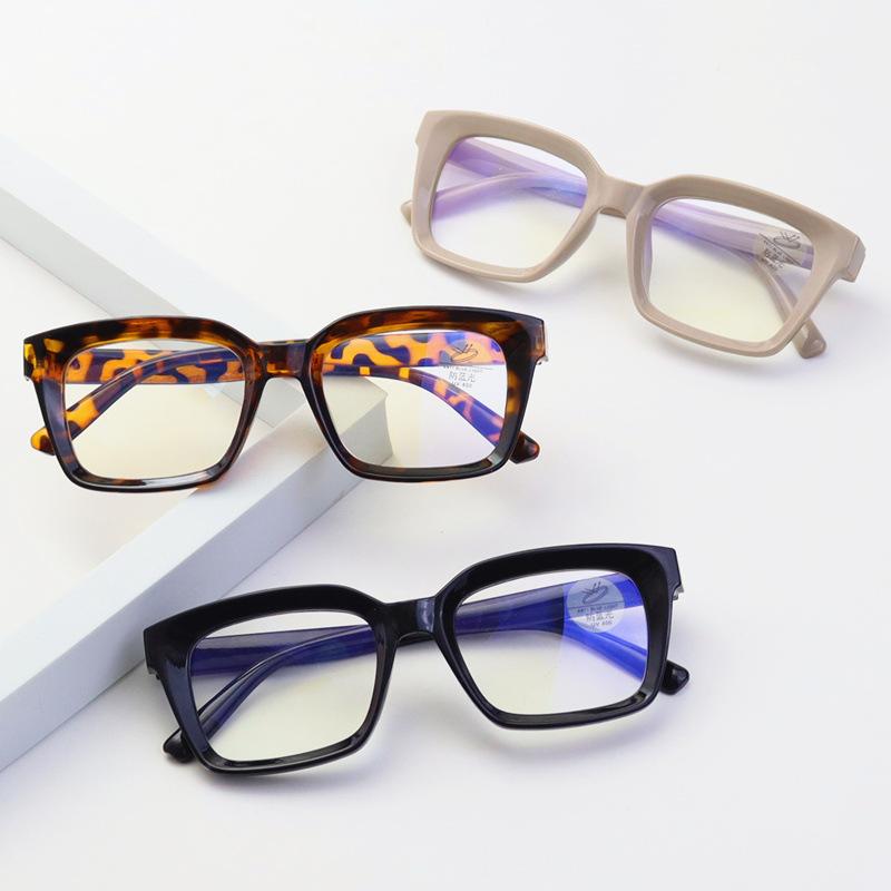 Fashion Anti Blue Light Glasses Women Fake Eyeglasses Trendy Rice Nail Square Frame Female Flat Light Glasses Computer Glasses