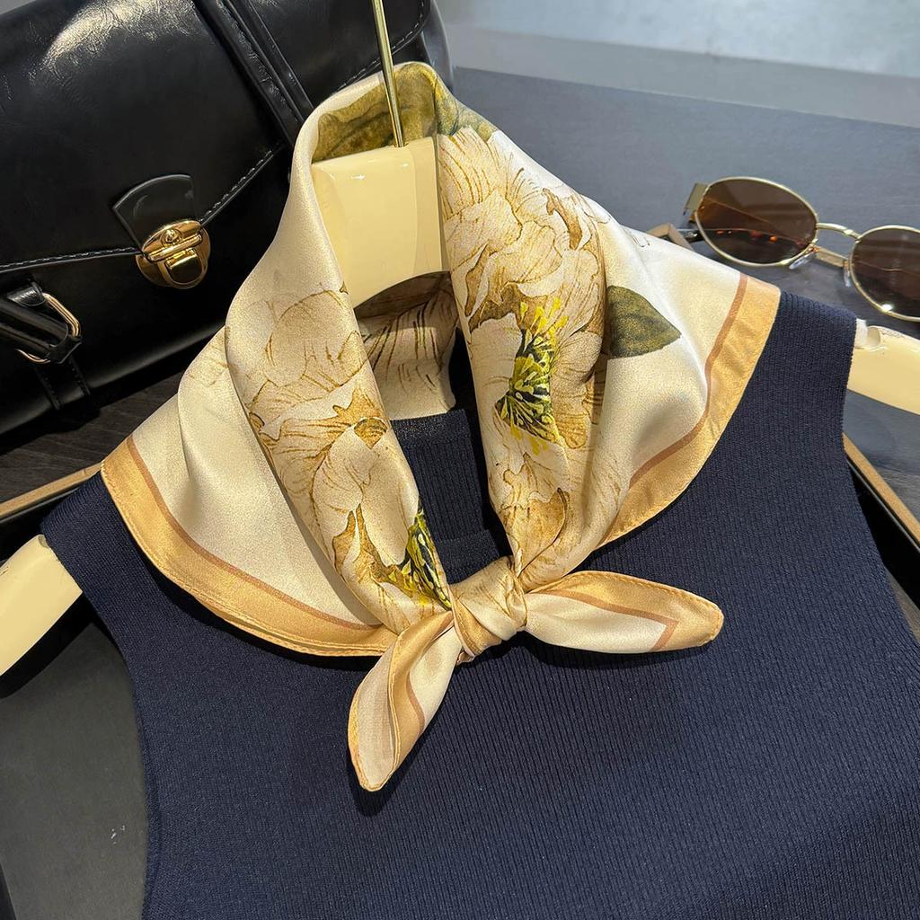 New 100% Natural Real Silk Scarf Women Bandana Square Scarves Wrap Kerchief Mulberry Fashion Luxury High Quality Hijab Sjaal