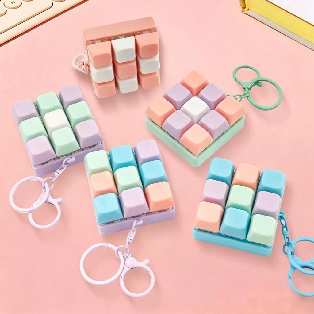 Macaron Color Keyboard Key Fidget Keychain, Clickable Toy, Stress Relief Gadget For Office, School And Daily Use