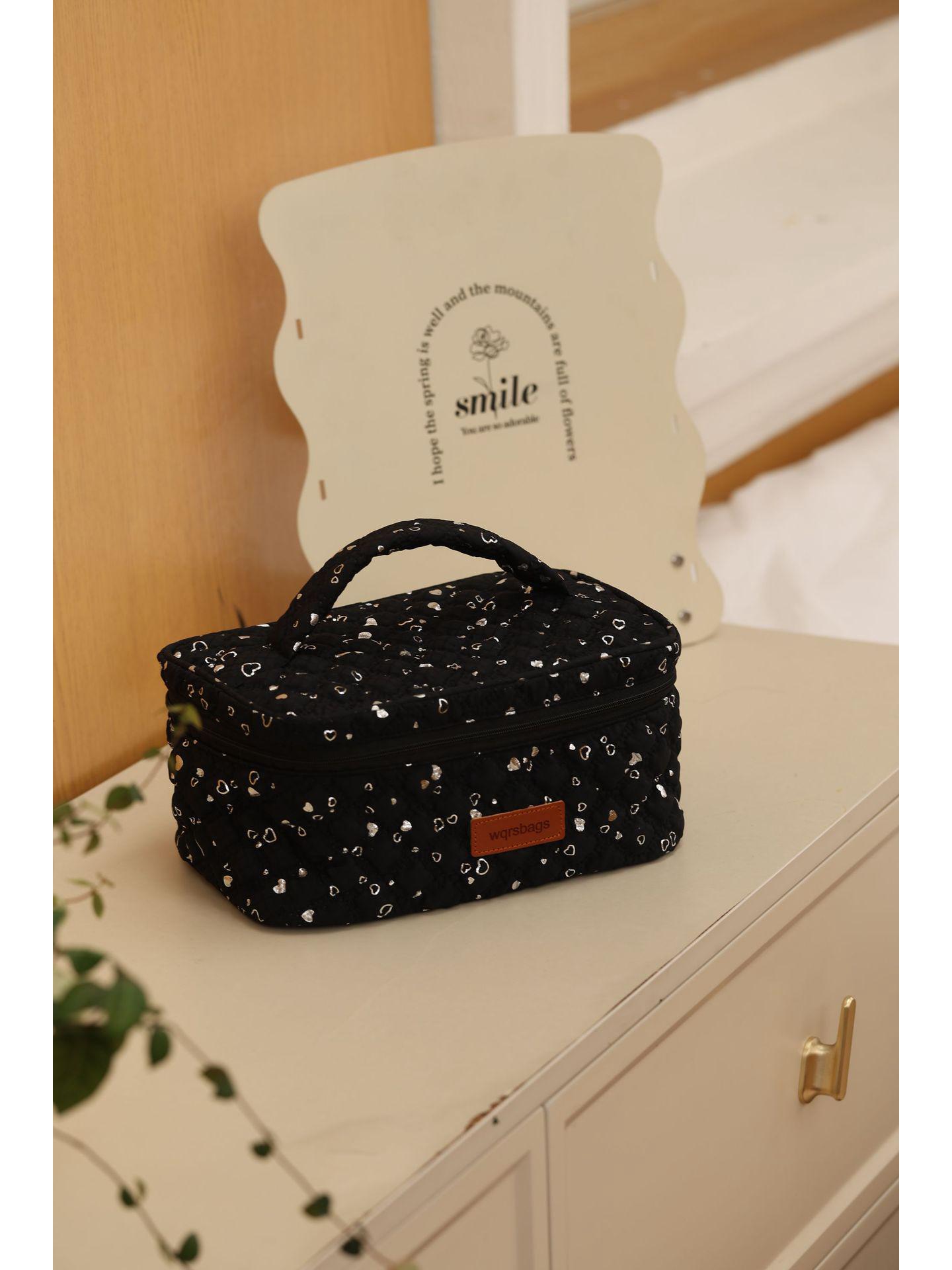 

Портативная косметичка высокой ценности со светодиодным зеркалом - Большая вместимость для путешествий 22*15*10 cm