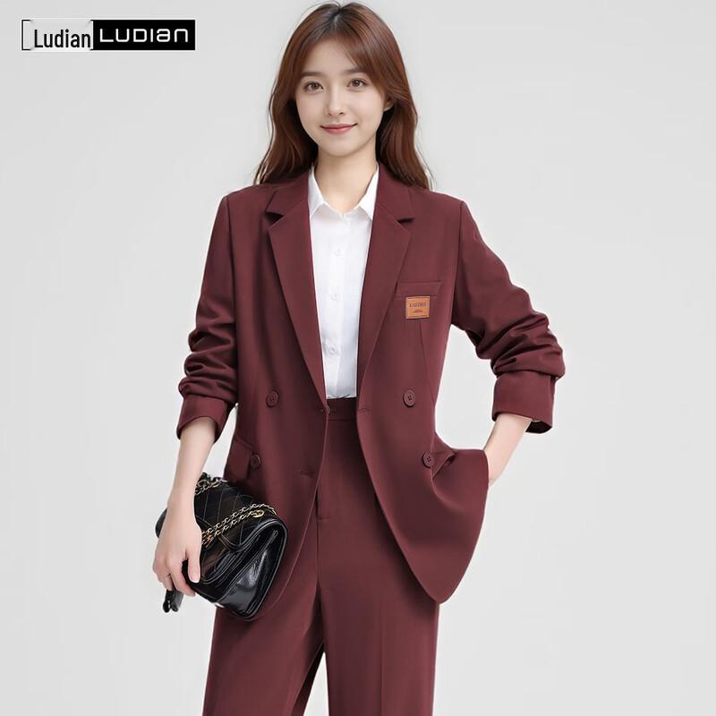 LUDIan Women's Relaxed Fit Long Sleeve Blazer