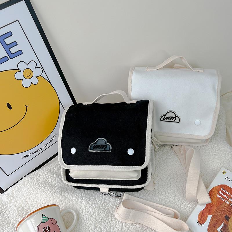 Stylish Minimalist Children's Backpack For Boys And Girls Lightweight Durable Design Perfect For School And Outdoor Activities