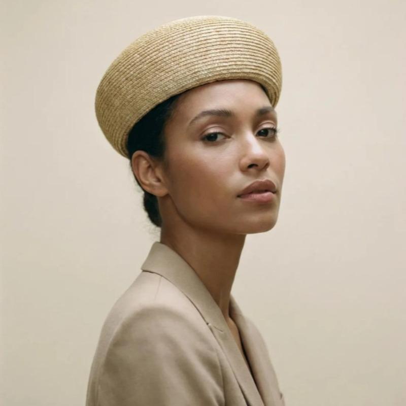 Delicate Fine Wheat Straw Pillbox Hat Women Fashion Casual Hand Weave Berets Summer Catwalk Concave Shape Straw Bud Painter Hat