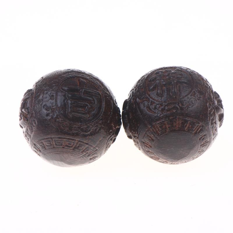 1Pair Sandalwood Handheld Ball Relief Walnut Handheld Ball Massage Exercise Healthcare Plaything Hand-Worn Ball