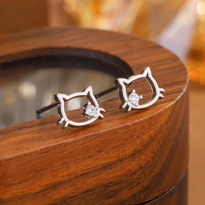Fashio And Cute Cat 925 Sterling Silver Jewelry Simple Temperament Zircon Inlaid Hollow Animal Earrings E147