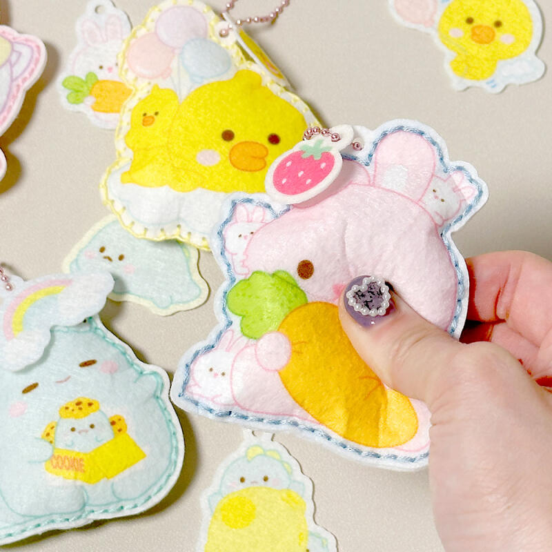 How to make a Lazy Star Felt Squishy Keychain Making a Lazy Star Felt Squishy Keychain_Random