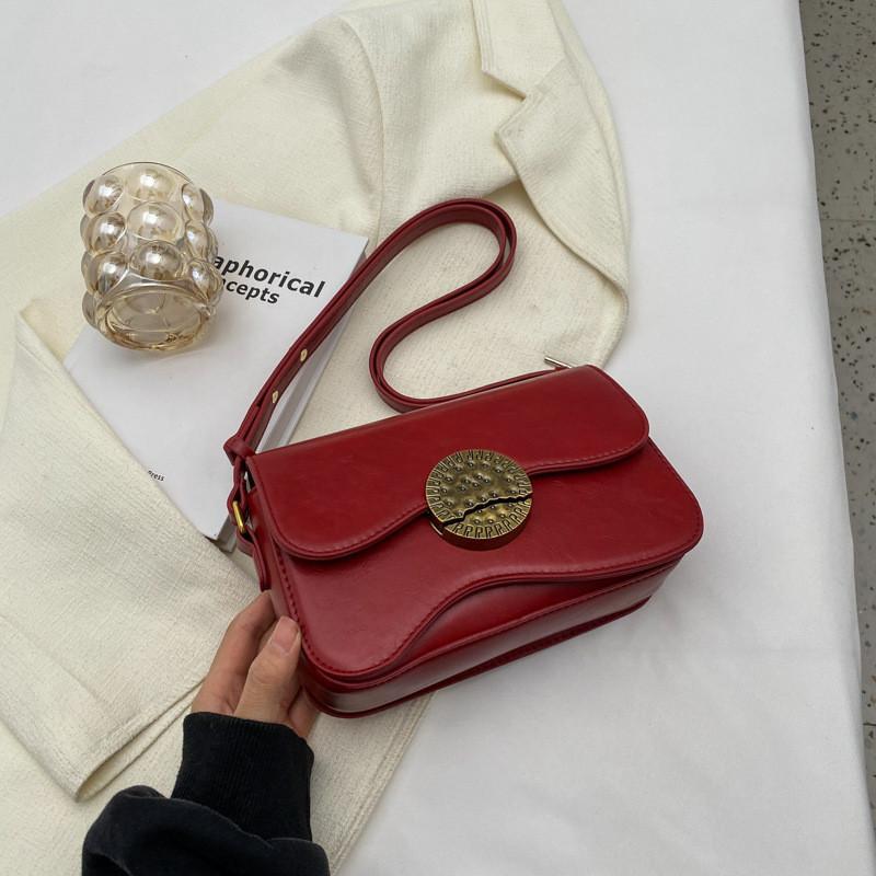 Small Retro Fashion Shoulder Bag Urban Minimalist Style Pu Material Crossbody Bag