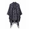Street women's scarves are versatile in autumn and winter, air-conditioned rooms are warm and dual-purpose, monochrome fringed shawl cape