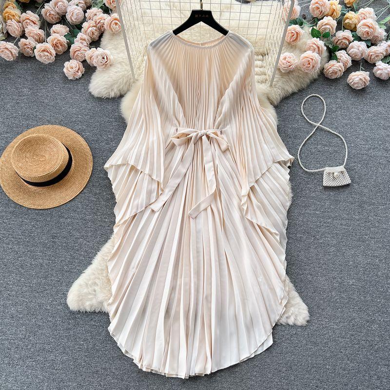 

Accessible Luxury Summer Pleated Niche Style Lace-up Waist-Controlled Dress Apricot All yards