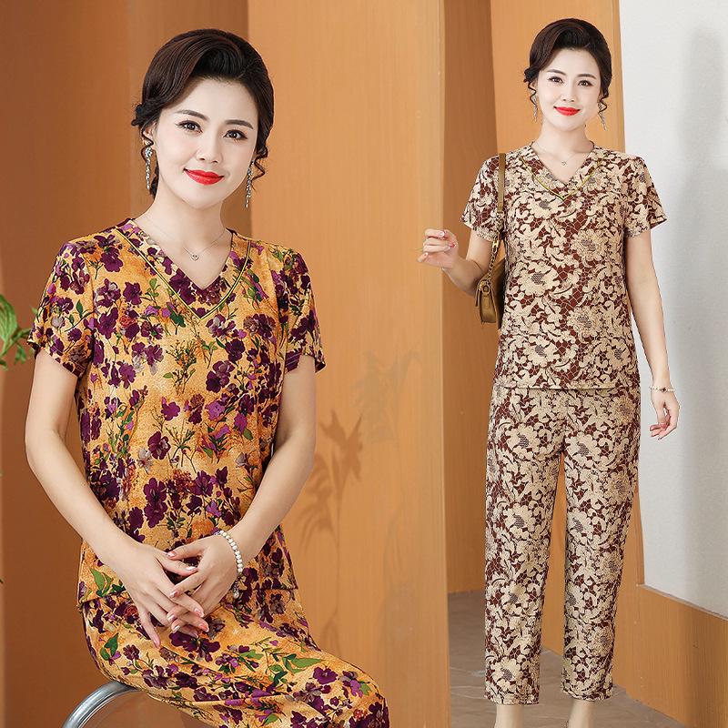 Summer Printed Short-Sleeve T-shirt and Loose Pants Set for Middle-Aged and Elderly Mothers