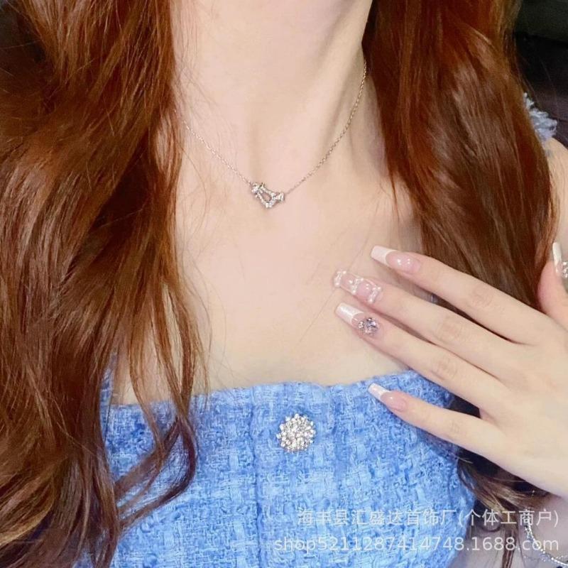 F High Version V Gold Full Diamond Small Necklace Women's Plated 18K Diamond Collarbone Chain Light Luxury