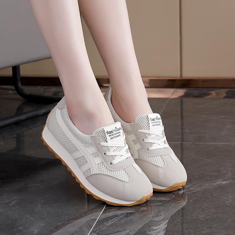 ins Korean version of Forrest Gump shoes women's tide 2025 spring and autumn new height increase student sports running leisure street photography k81