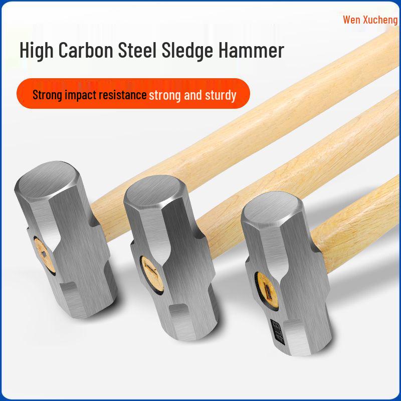 Osmihranné kladivo se čtvercovou hlavou s dřevěnou rukojetí, ideální pro těžké demoliční a zednické práce.