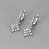 Exquisite Rhinestone Eight Pointed Star Huggie Earrings For Women Niche Minimalist Chic Elegant Studs Jewelry