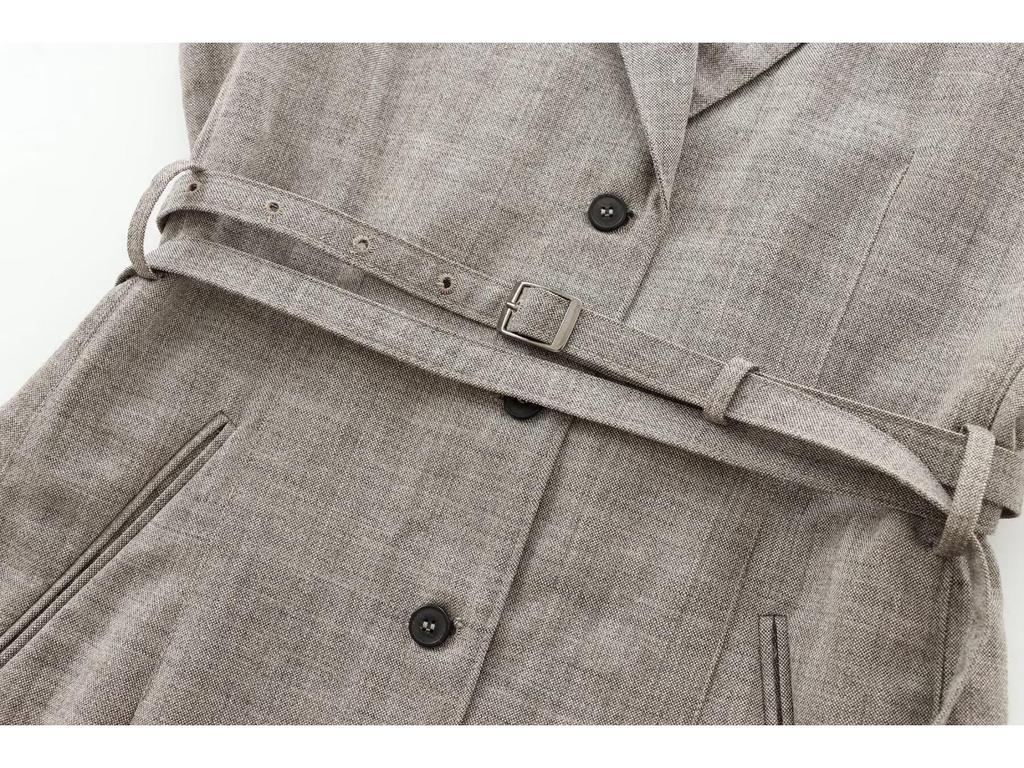 European-American Autumn Women's Slim Fit Belted Jacket with Turn-Down Collar and Long Sleeves