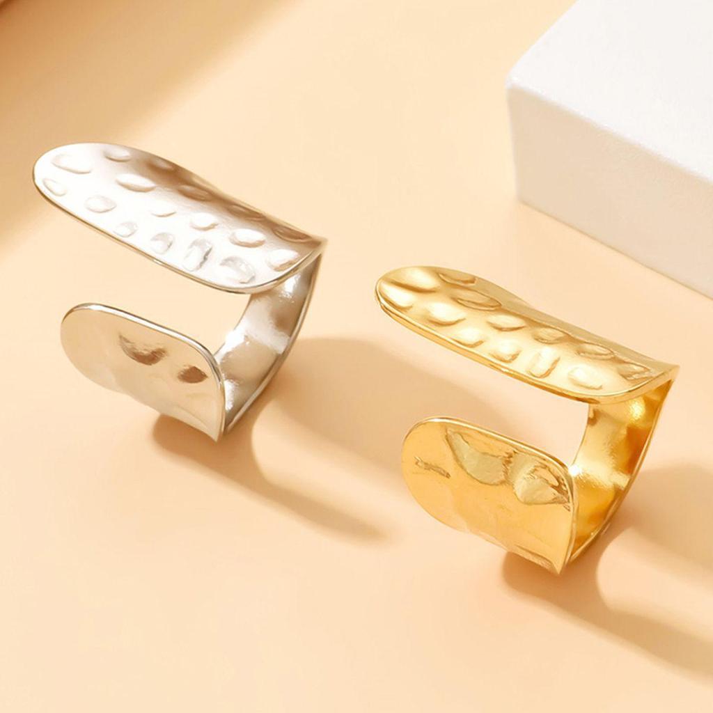 Women's Exaggerated Gold-Plated Stainless Steel Ring with Retro Hammered Texture