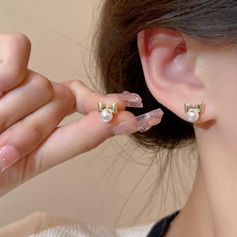 Silver Needle Small Temperament Bow Pearl Stud Earrings Women's Style Simple Personality Earrings Korean Edition Fashion Earrings