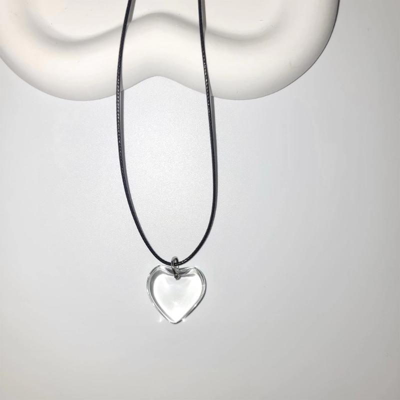 Fashion Trend Niche Sense Loves Pendant Collarbone Chain Temperament Simple Cold Wind Adjustable Black Rope Necklace